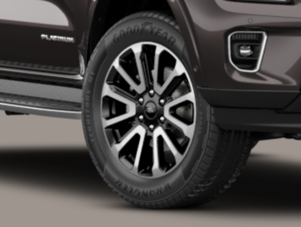 Ford Everest Platinum - Hình ảnh 3